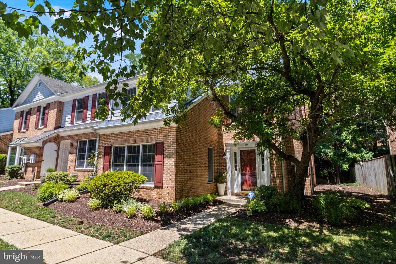 106 Huckleberry Drive - Photo 1