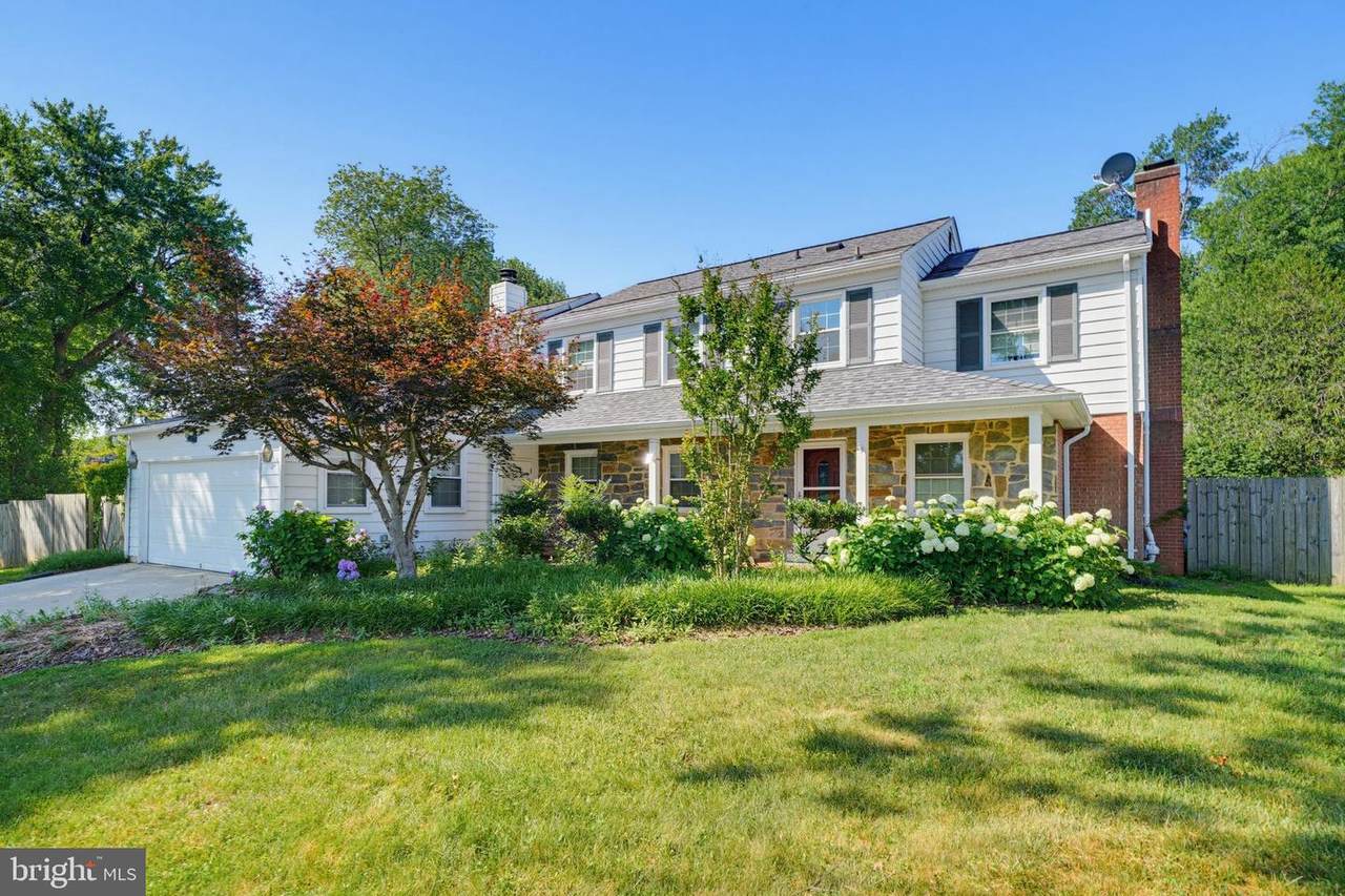 16818 Briardale Road - Photo 1