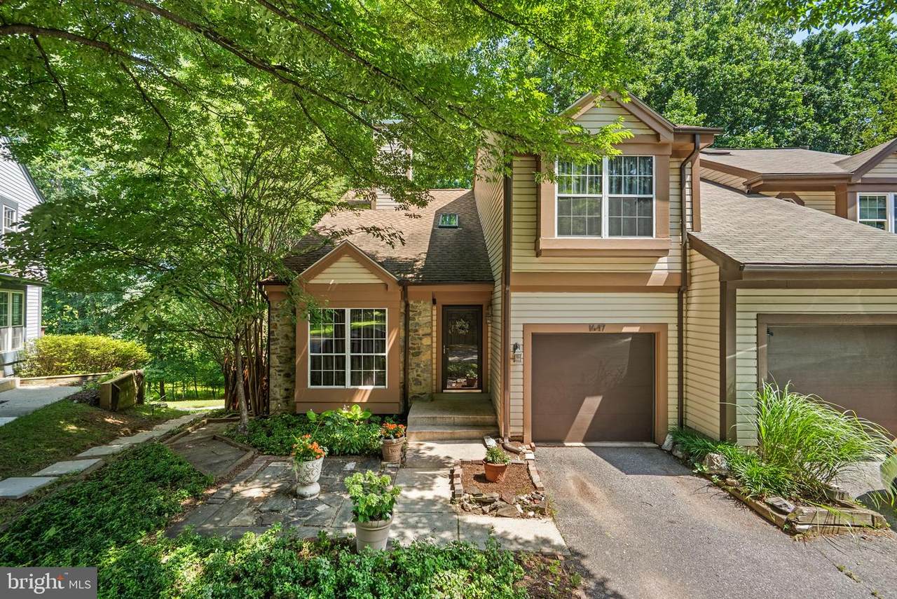 1647 Hugo Circle - Photo 1