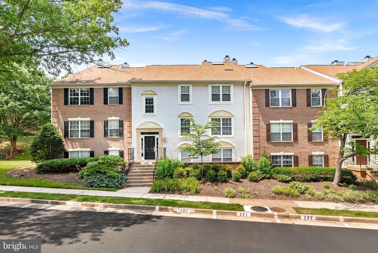12110 Green Leaf Court - Photo 1