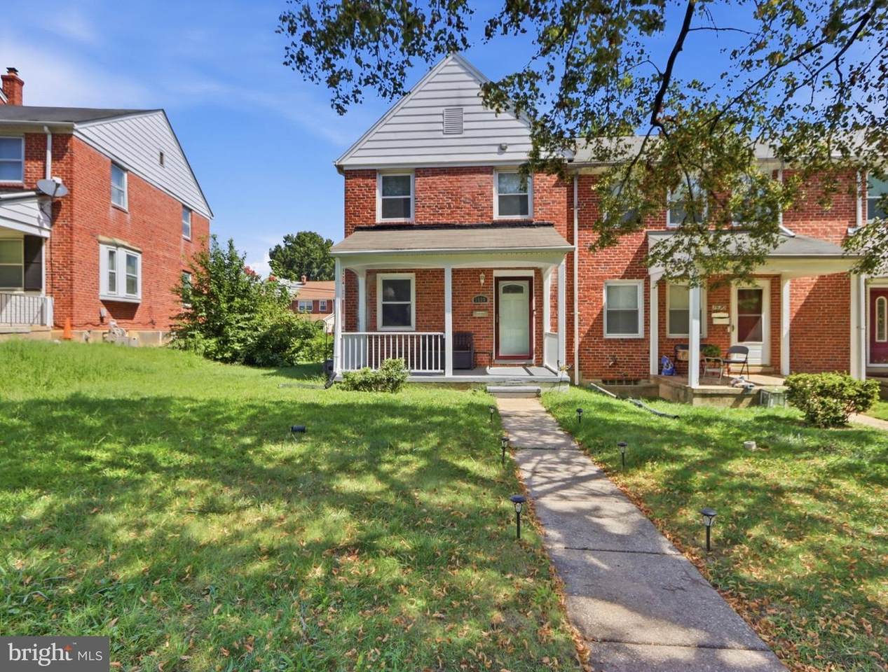 1528 Ramblewood Road - Photo 1