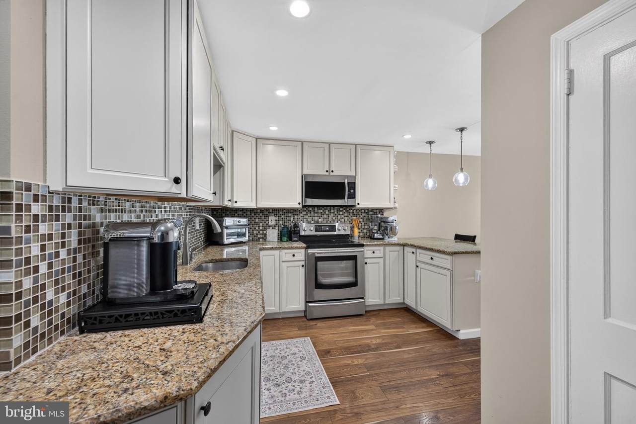 560 Holmes Road - Photo 1