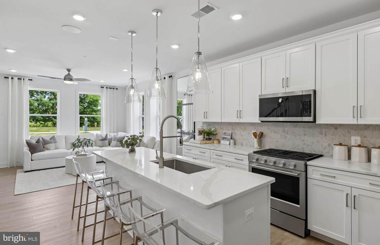 312 Legacy Street - Photo 1