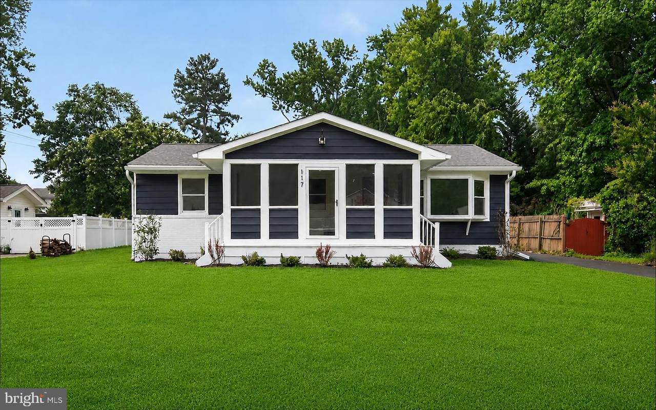 117 Pinecrest Drive - Photo 1