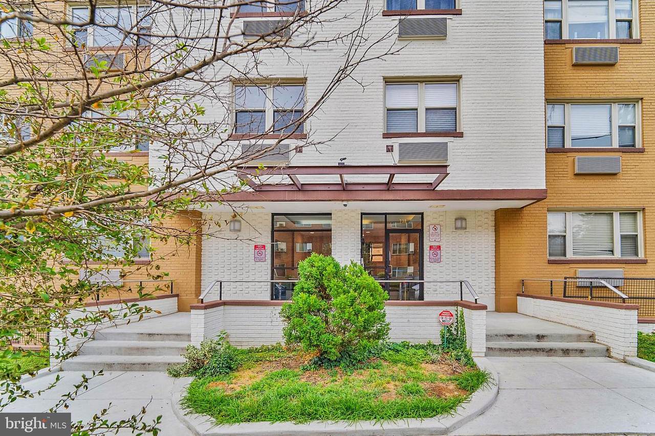 738 Longfellow Street - Photo 1