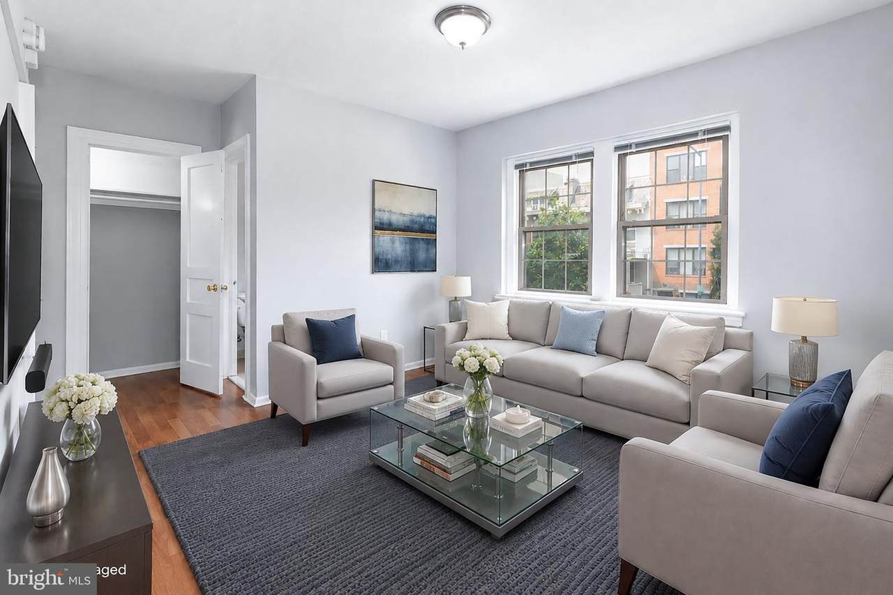2415 Ontario Road - Photo 1