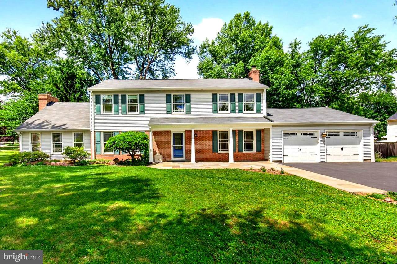 19613 Bodmer Avenue - Photo 1