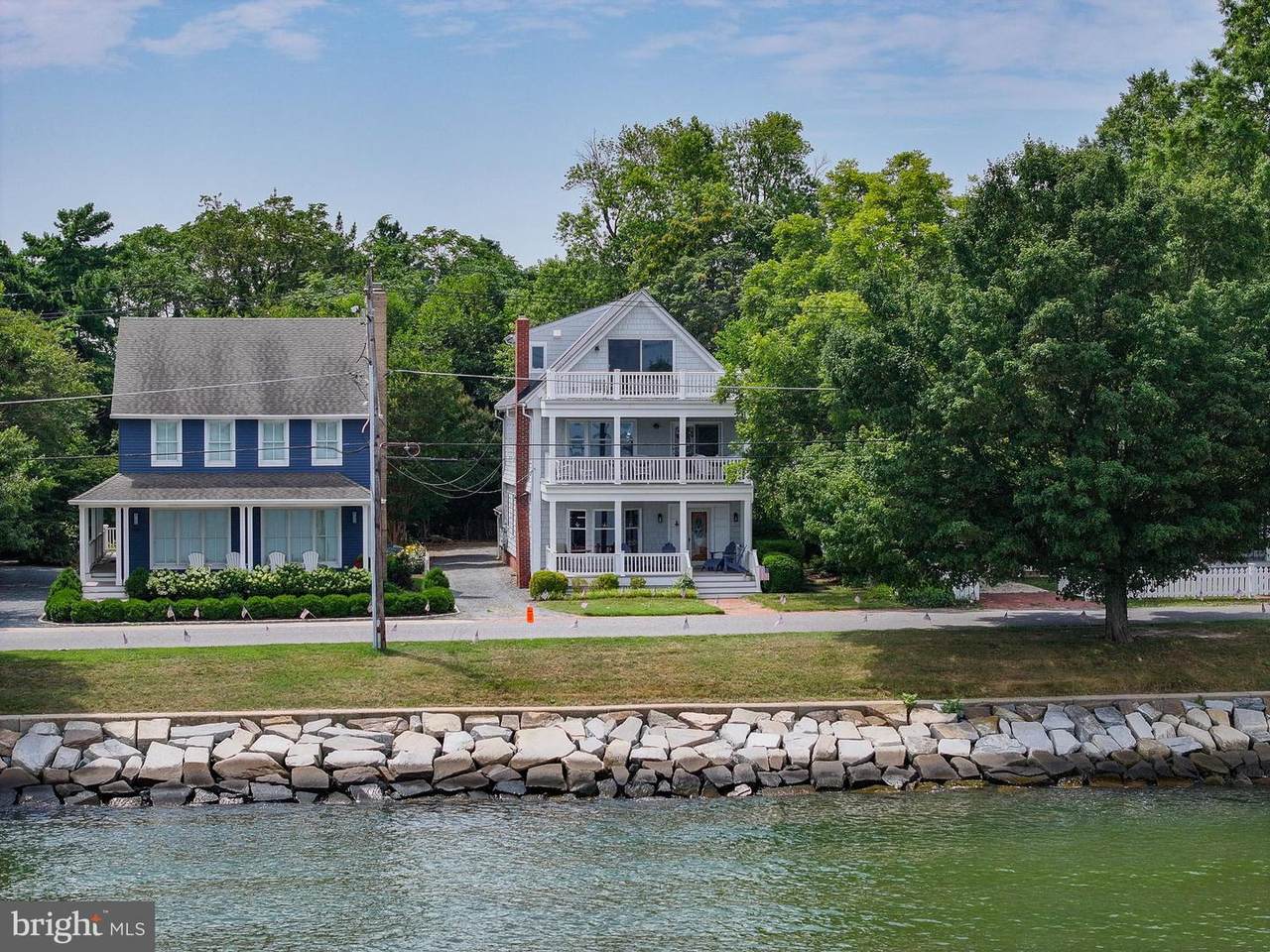 106 Strand - Photo 1
