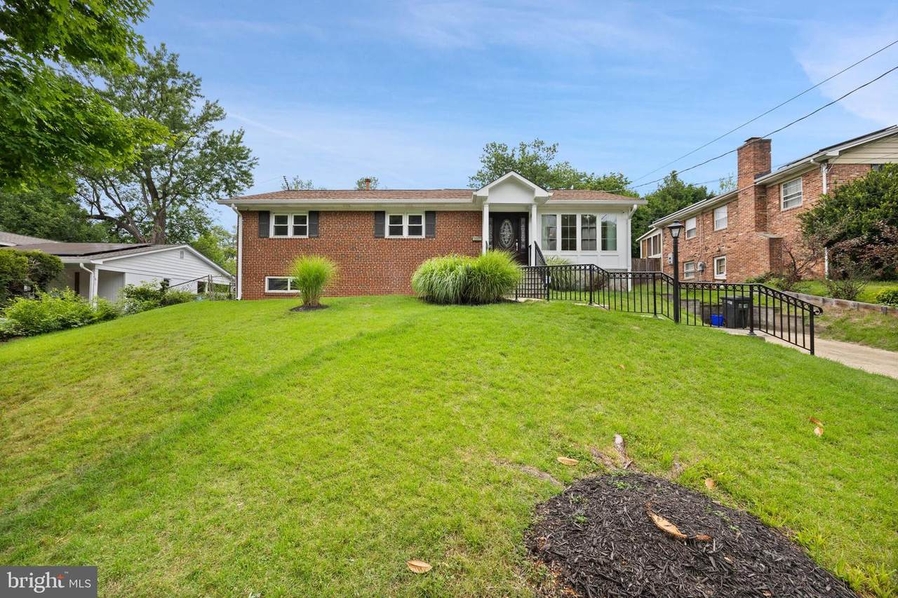 10708 Meadowhill Road - Photo 1