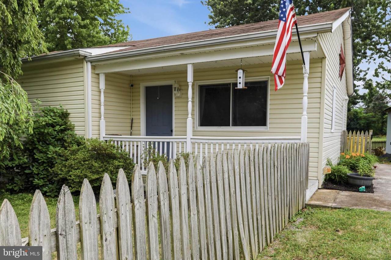 236 Classic Vanville Road - Photo 1