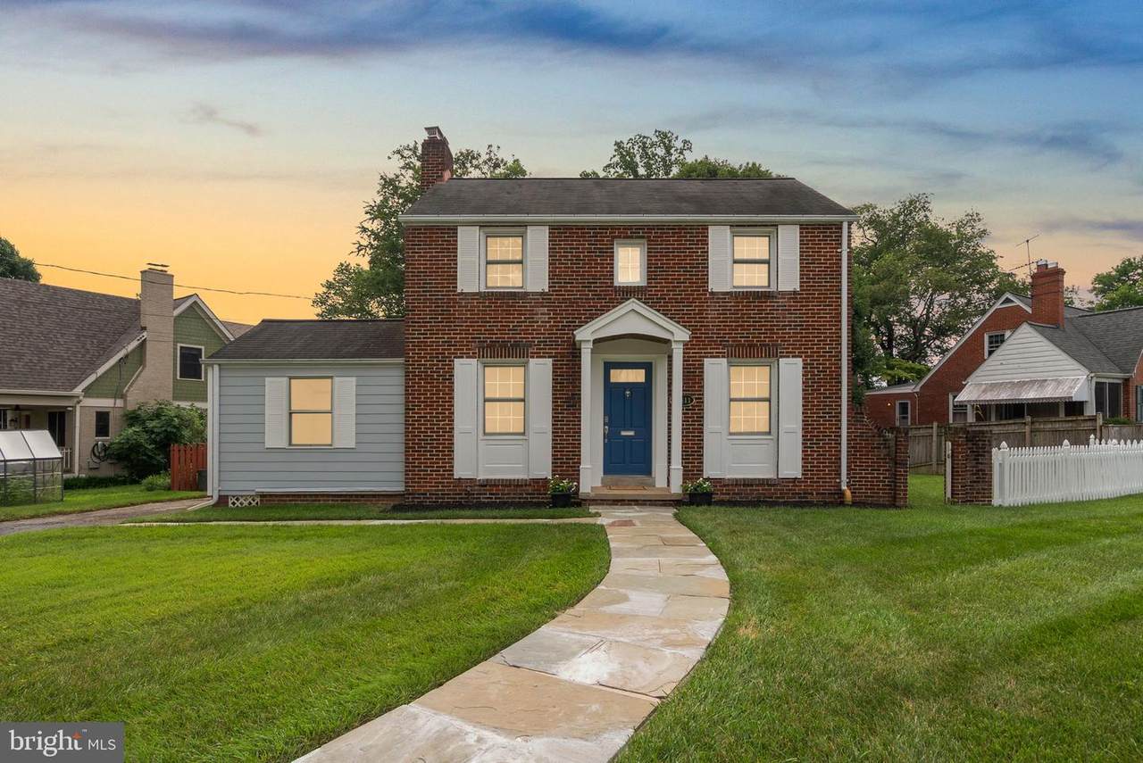 10511 Lorain Avenue - Photo 1