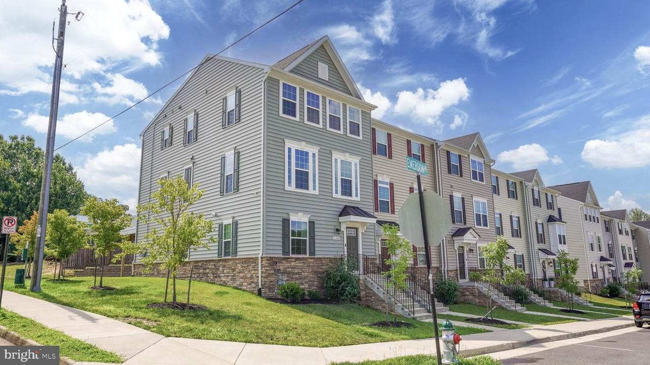 2300 Emerson Lane - Photo 1