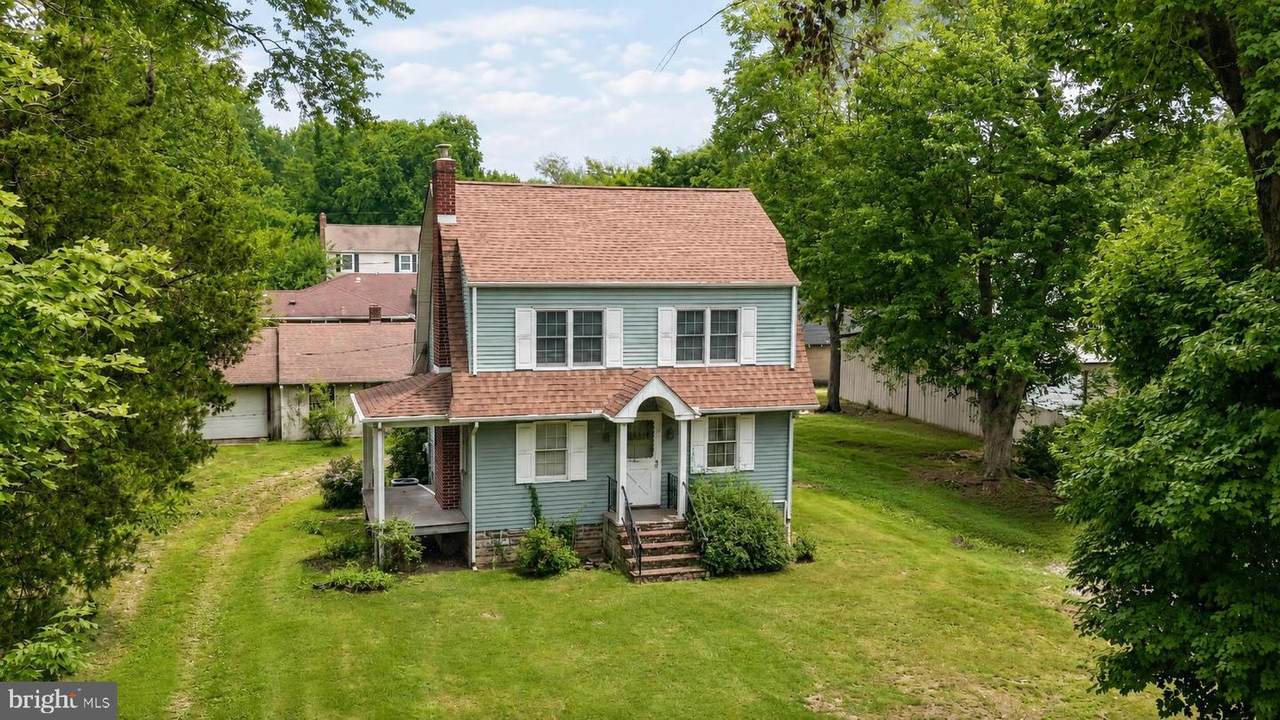 615 Hawks Bridge Road - Photo 1