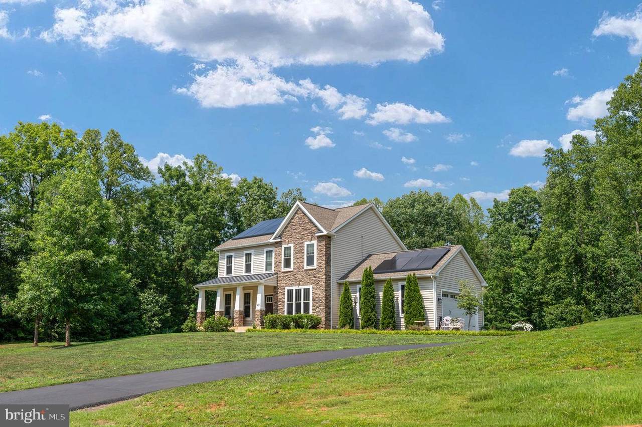 40 Boxwood Drive - Photo 1