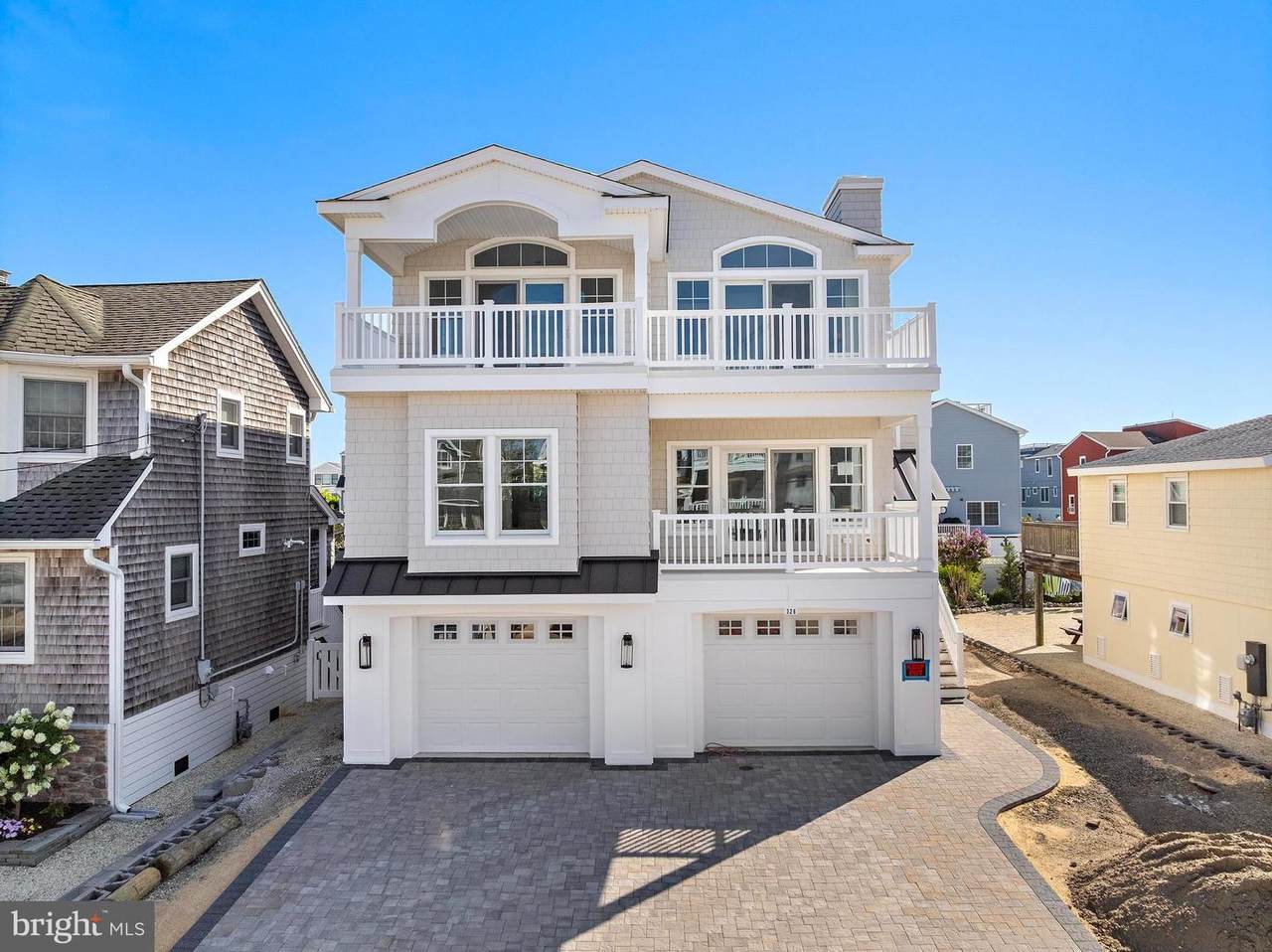 328 7TH Street - Photo 1