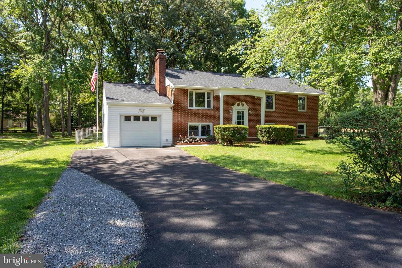 45795 Filmore Drive - Photo 1