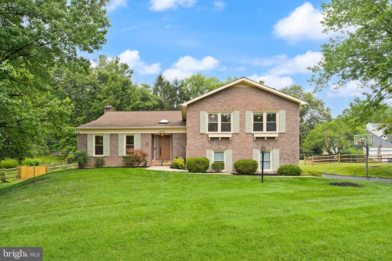 10854 Meadowland Drive - Photo 1