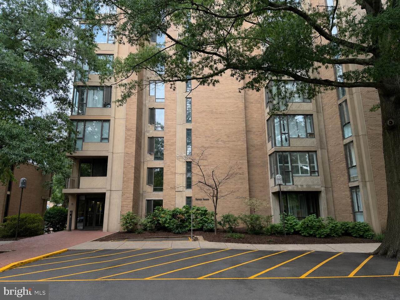 11400 Washington Plaza - Photo 1