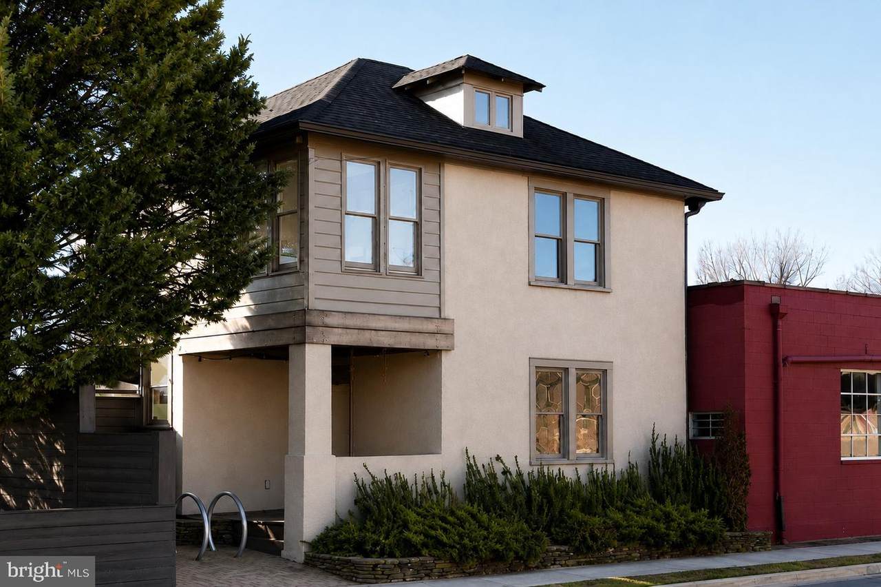 202 Herndon Street - Photo 1