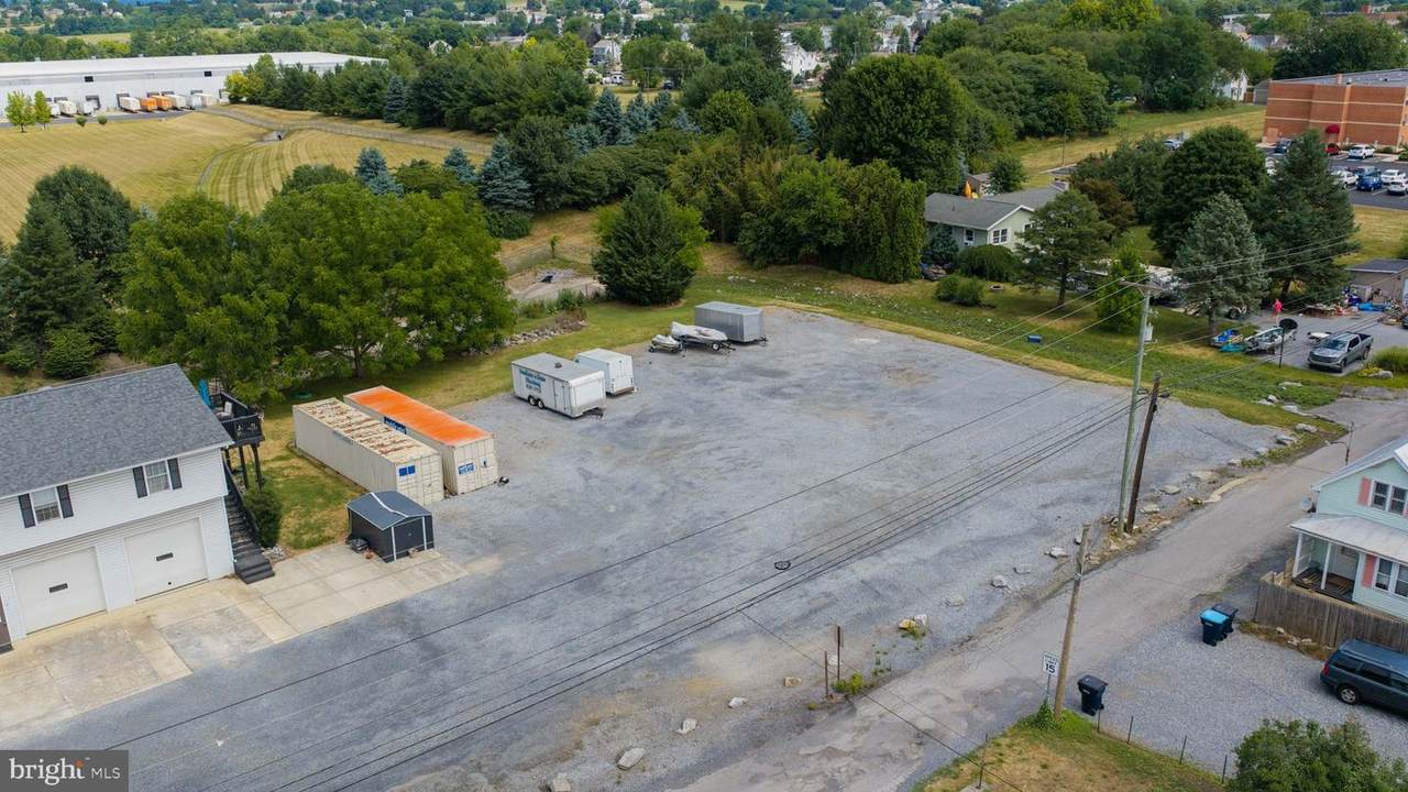 W North Avenue - Photo 1