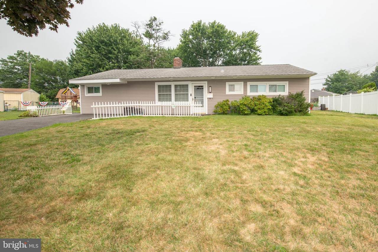 51 Serpentine Lane - Photo 1