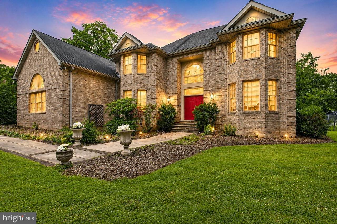 15 Scenic Drive - Photo 1