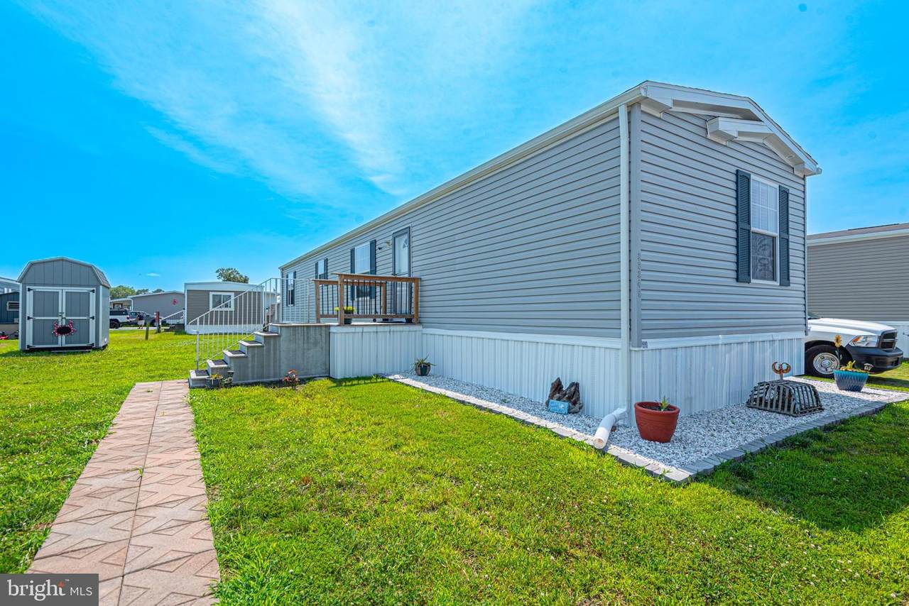 38345 Squirrel Road - Photo 1