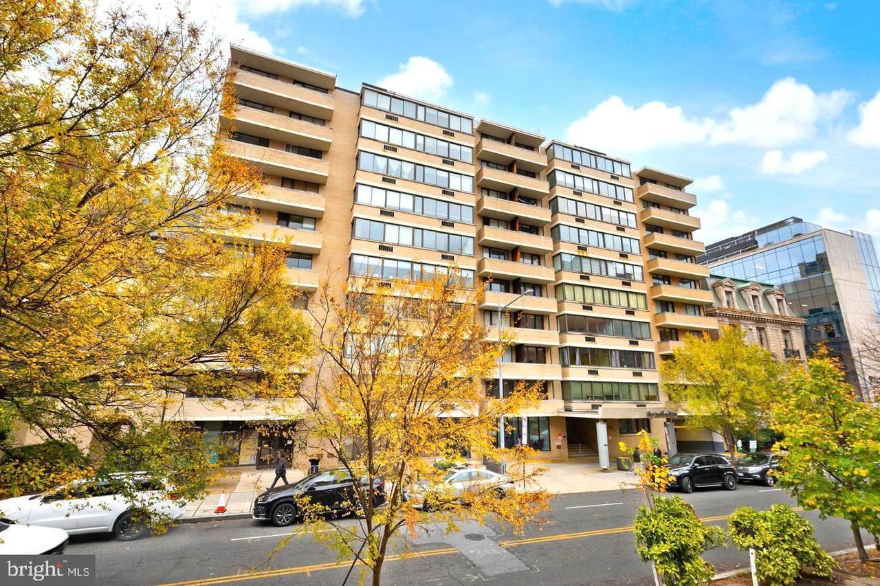1325 18TH Street - Photo 1