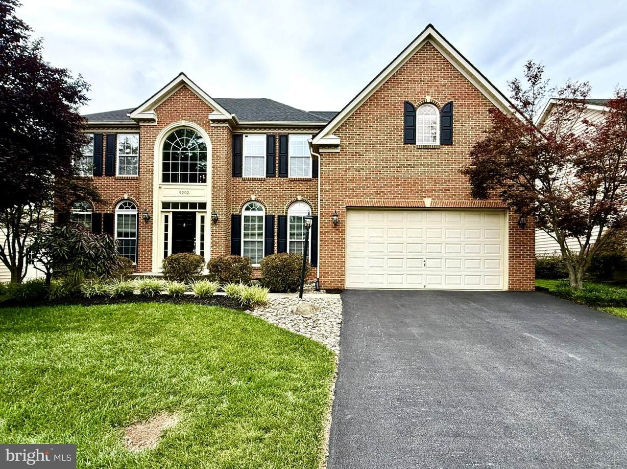 9202 Charterhouse Road - Photo 1