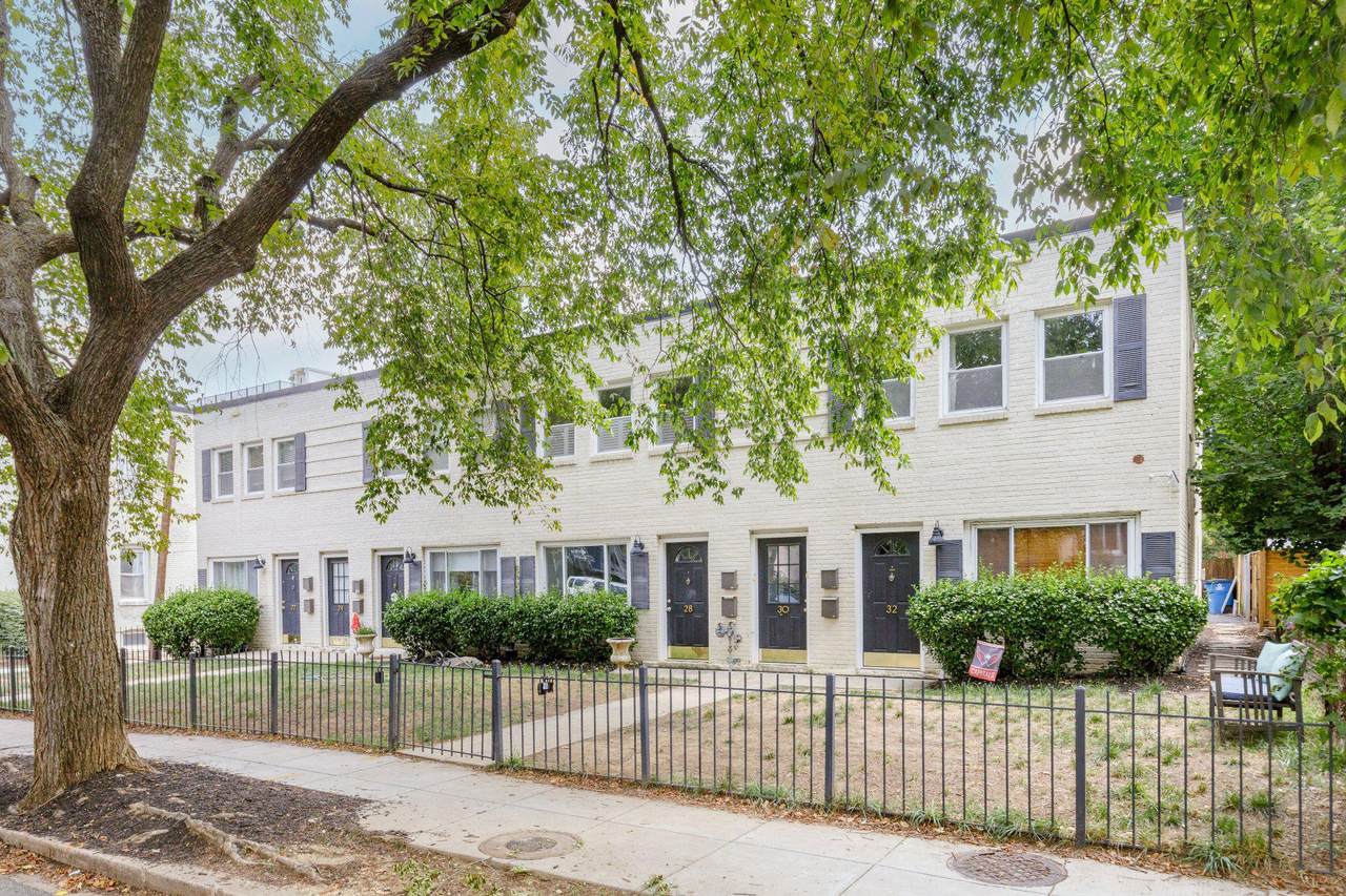 28 17TH Street - Photo 1