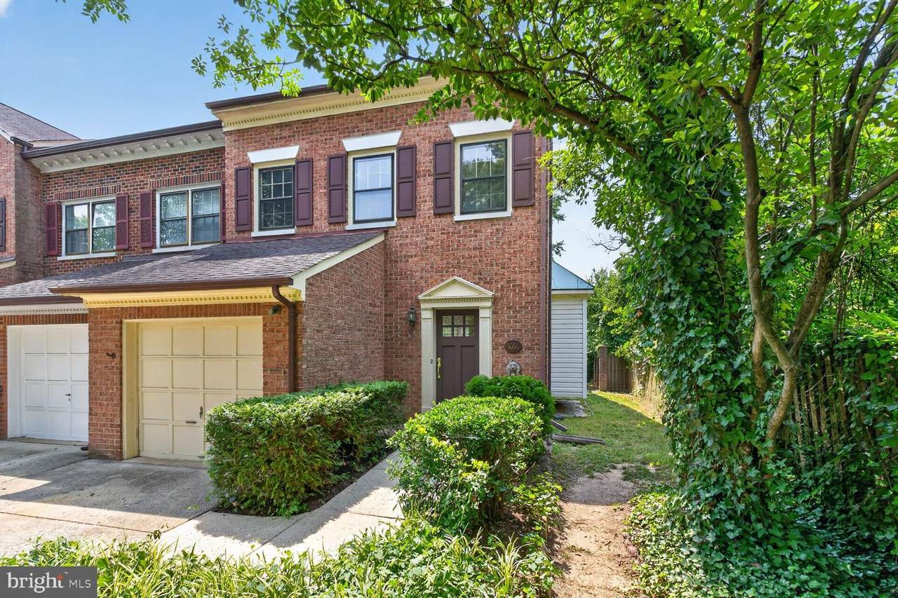 6050 Estates Drive - Photo 1
