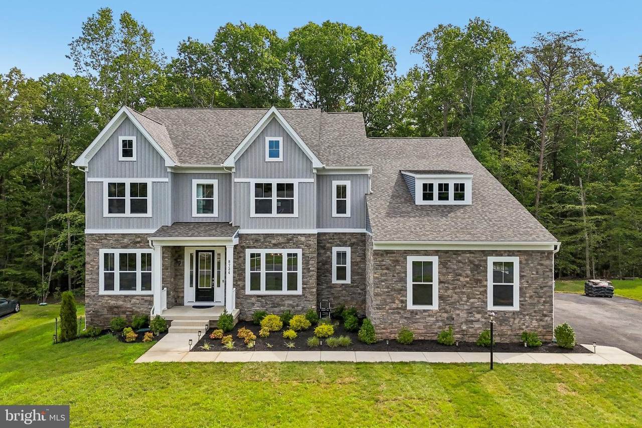 8724 Classic Lakes Way - Photo 1