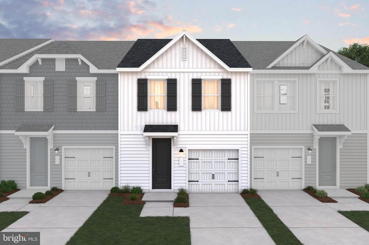 306 Clement Loop - Photo 1