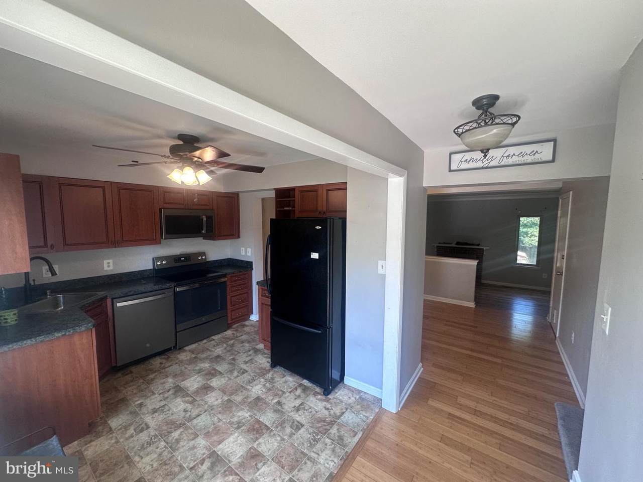 133 Bourbon Court - Photo 1