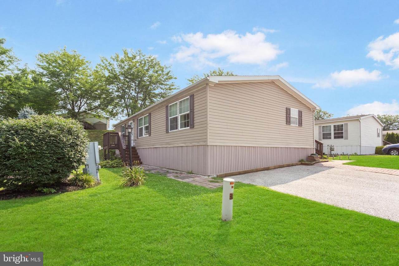 60 Broadwing Drive - Photo 1
