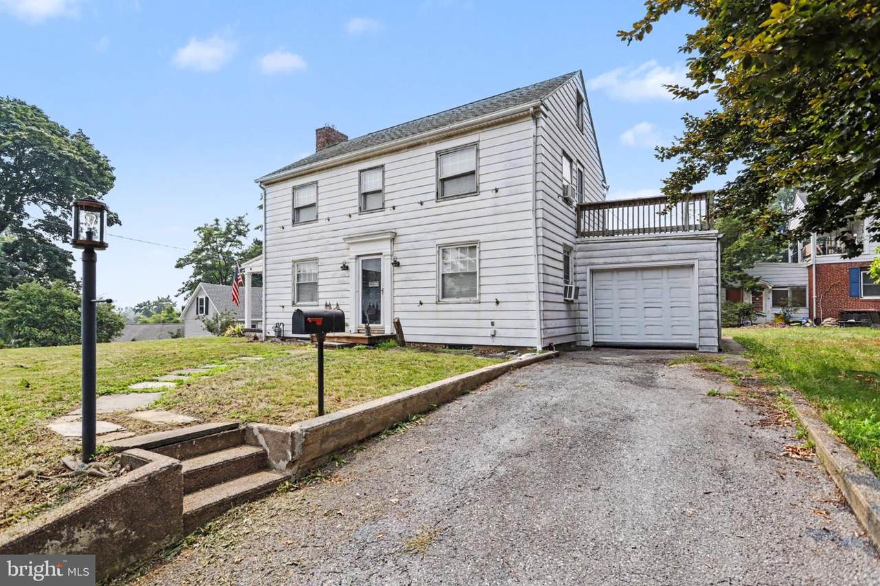 317 Fox Street - Photo 1