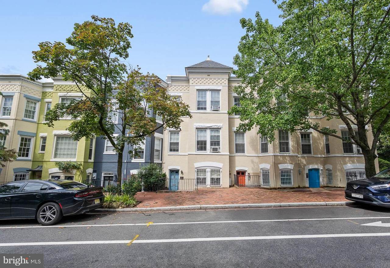1528 34TH Street - Photo 1