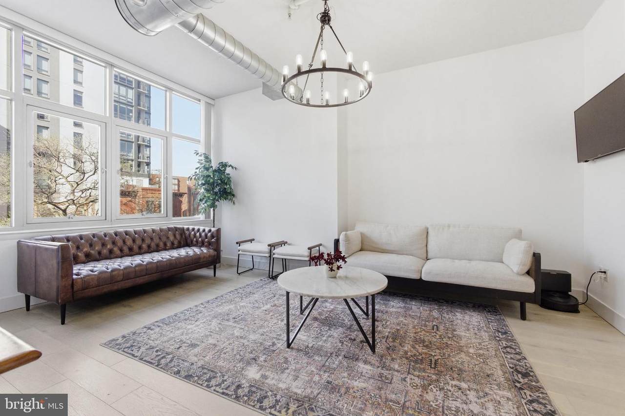 811 4TH Street - Photo 1