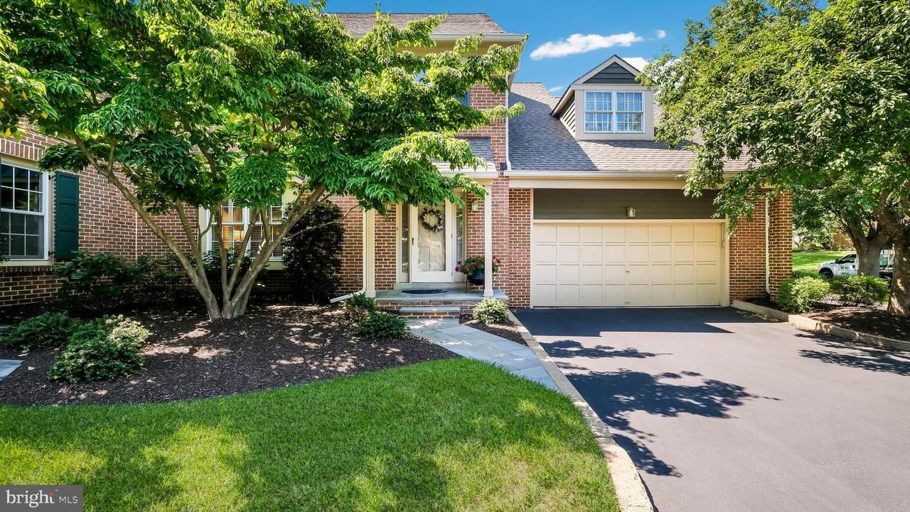 10 Aurora Court - Photo 1