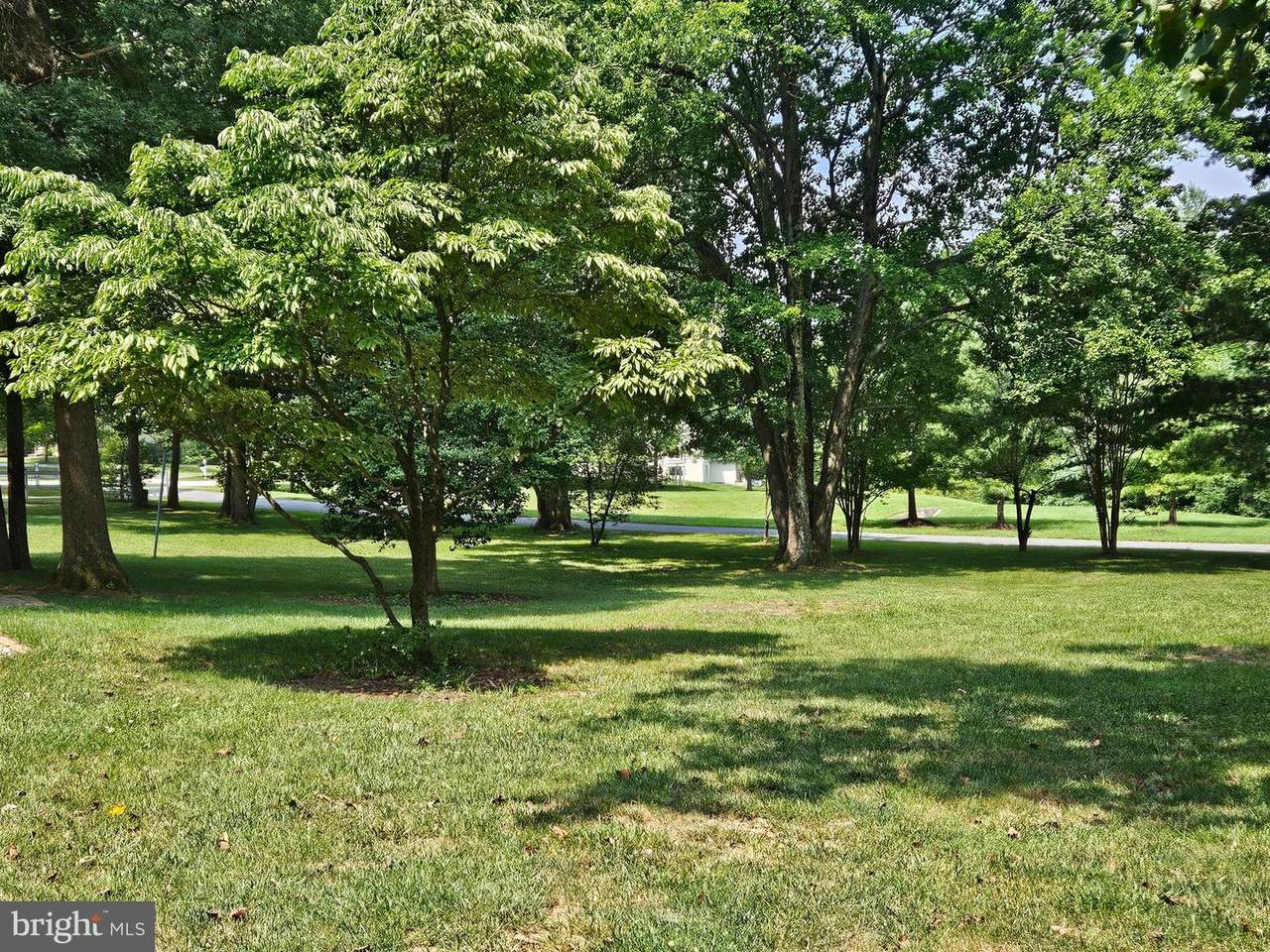 https://bt-photos.global.ssl.fastly.net/brightmls/1280_boomver_2_805173283072-2.jpg