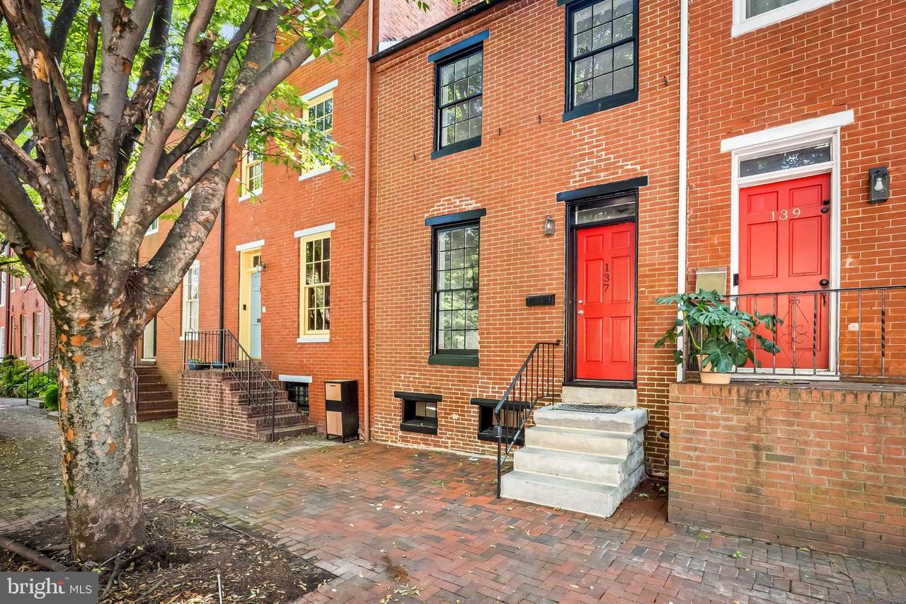 137 Hill Street - Photo 1