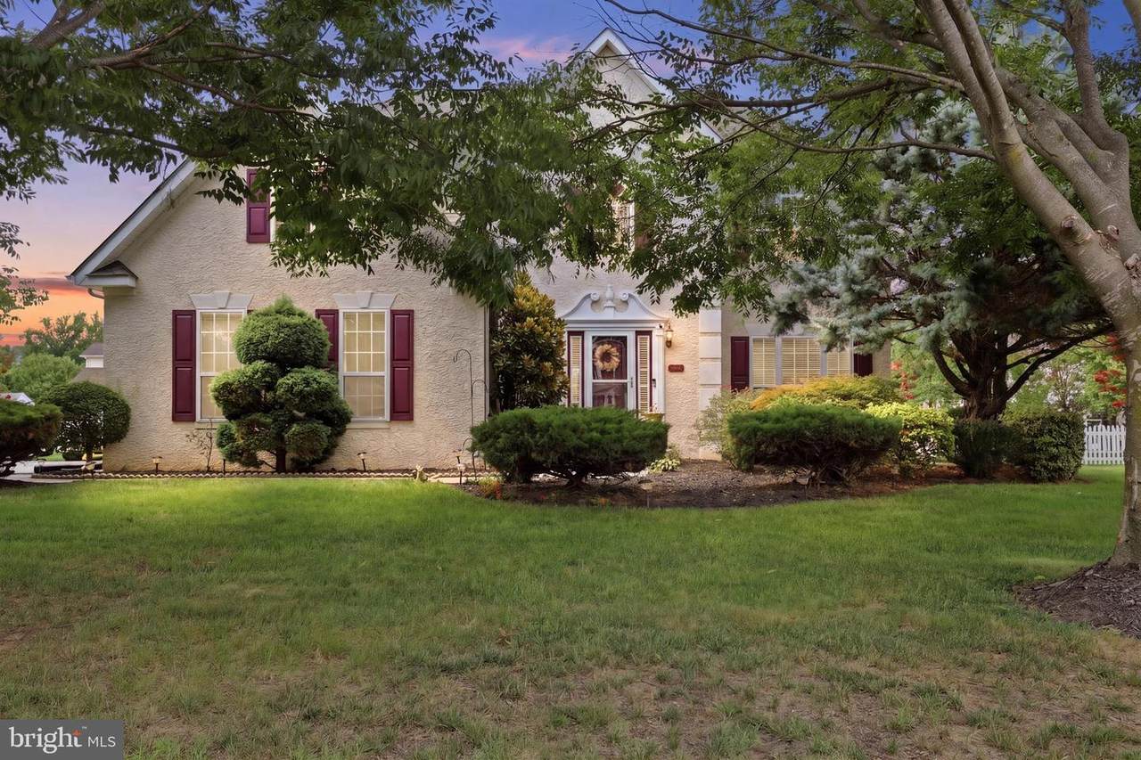 218 Pleasant Hill Drive - Photo 1