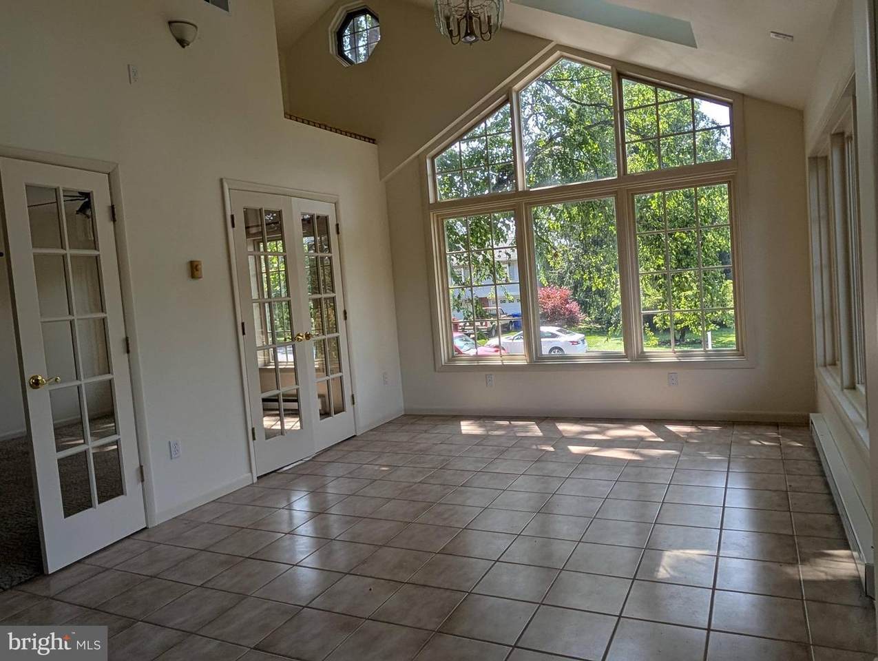 413 Jennifer Drive - Photo 1