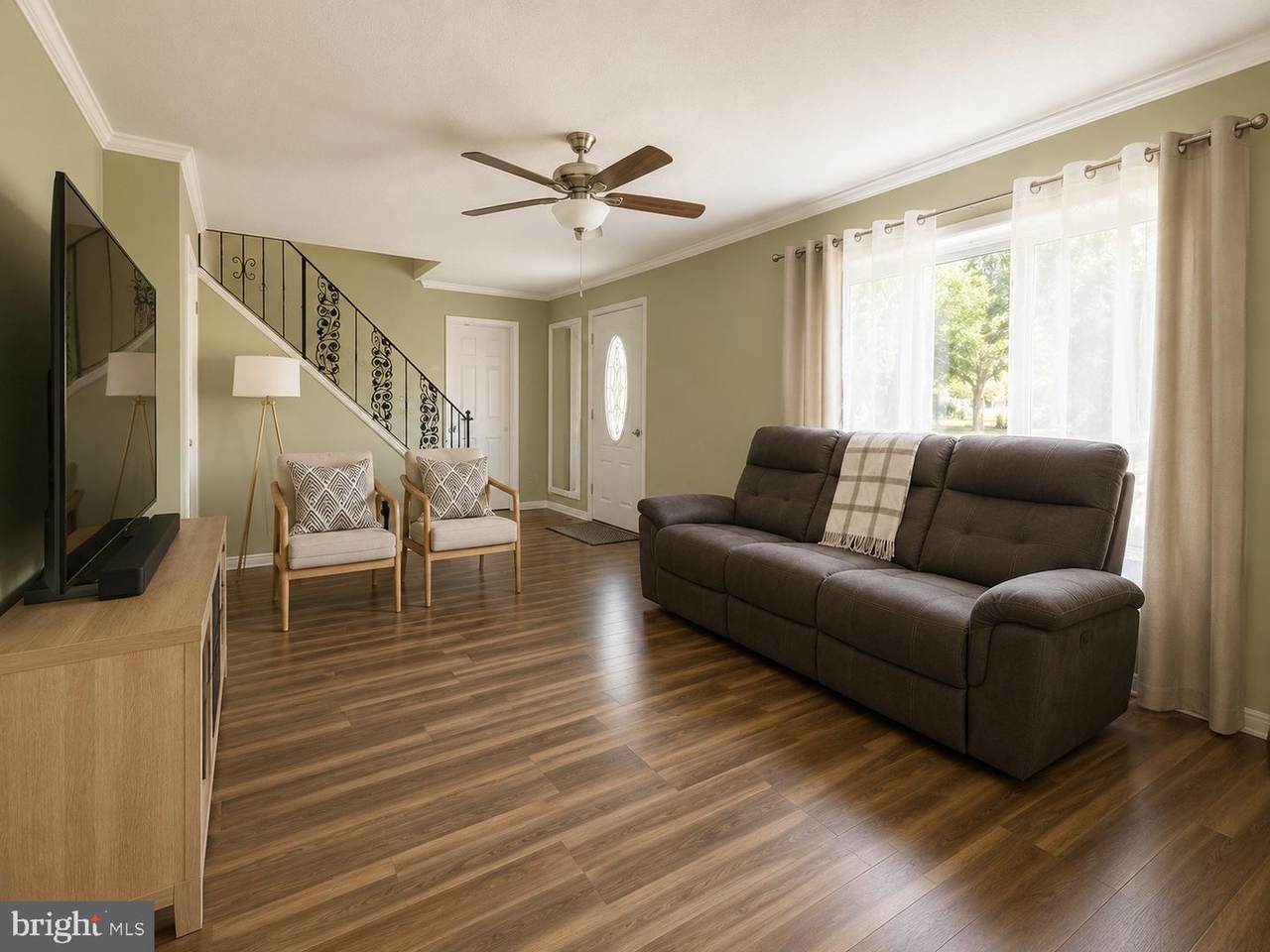 1128 Park - Photo 1