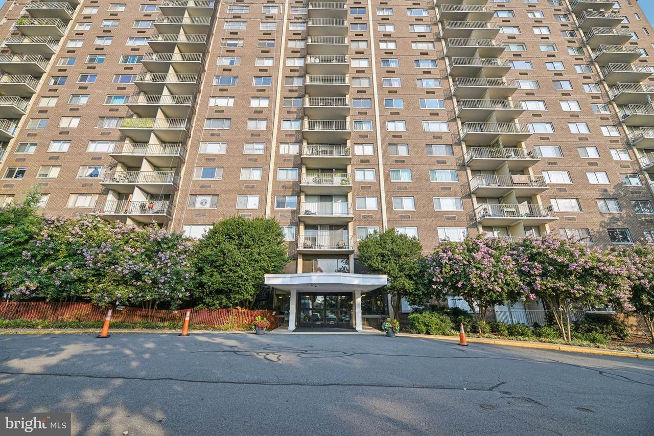 2059 Huntington Avenue - Photo 1