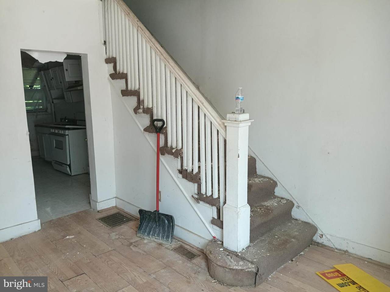 https://bt-photos.global.ssl.fastly.net/brightmls/1280_boomver_2_805181523370-2.jpg
