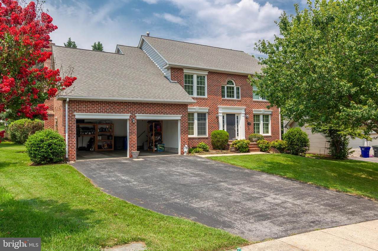 2425 Hunters Chase Court - Photo 1