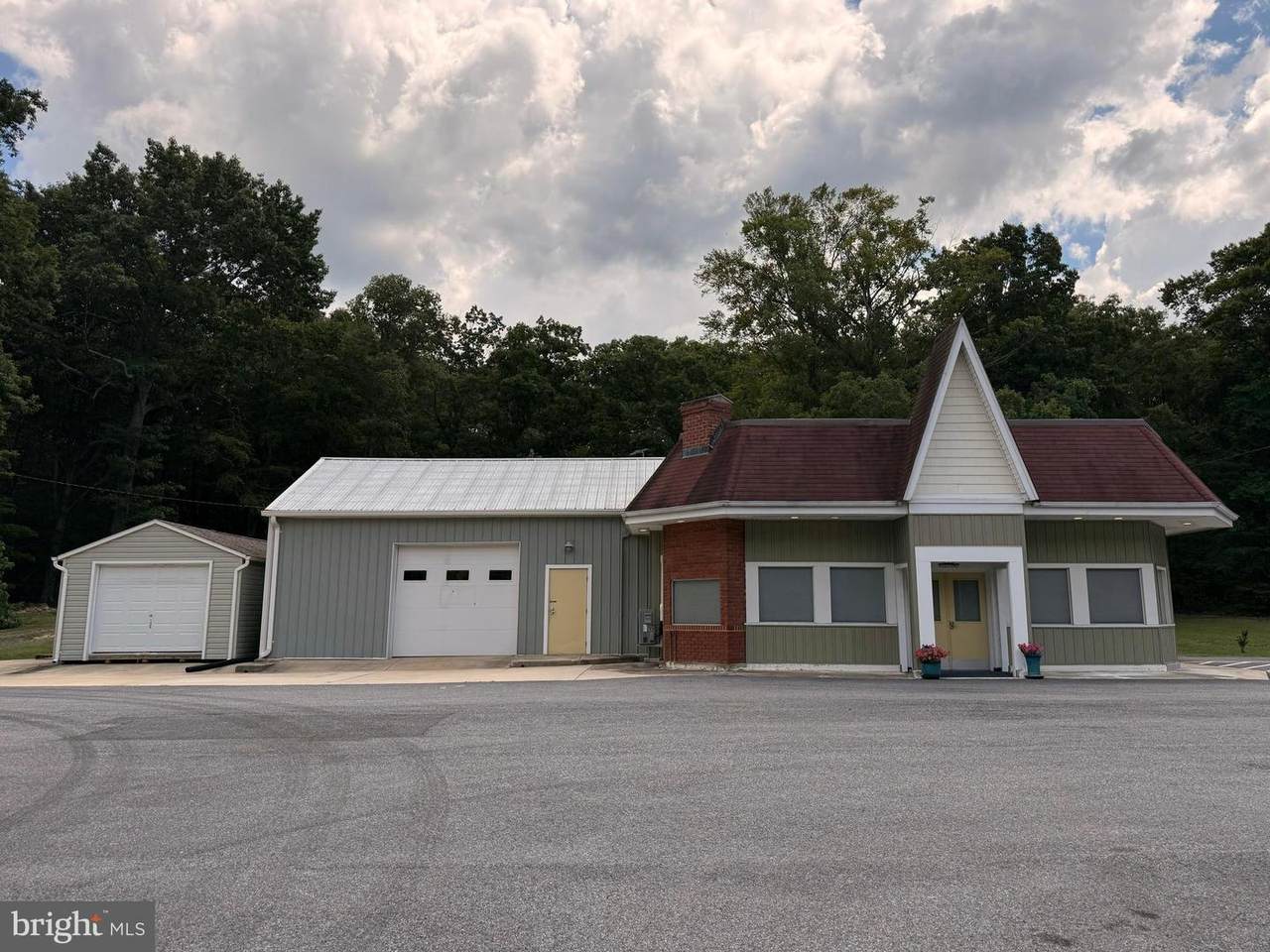 8200 Crain Highway - Photo 1