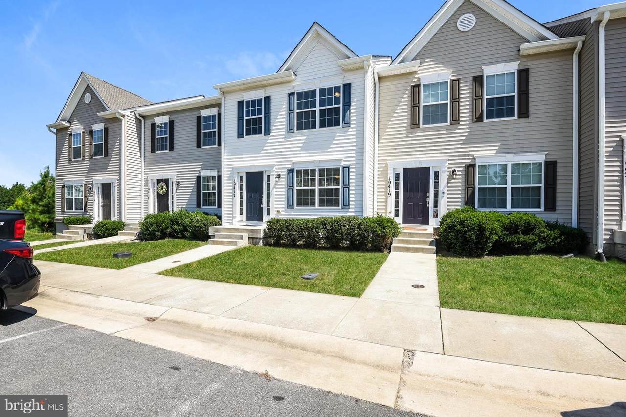 10417 Westgate Court - Photo 1