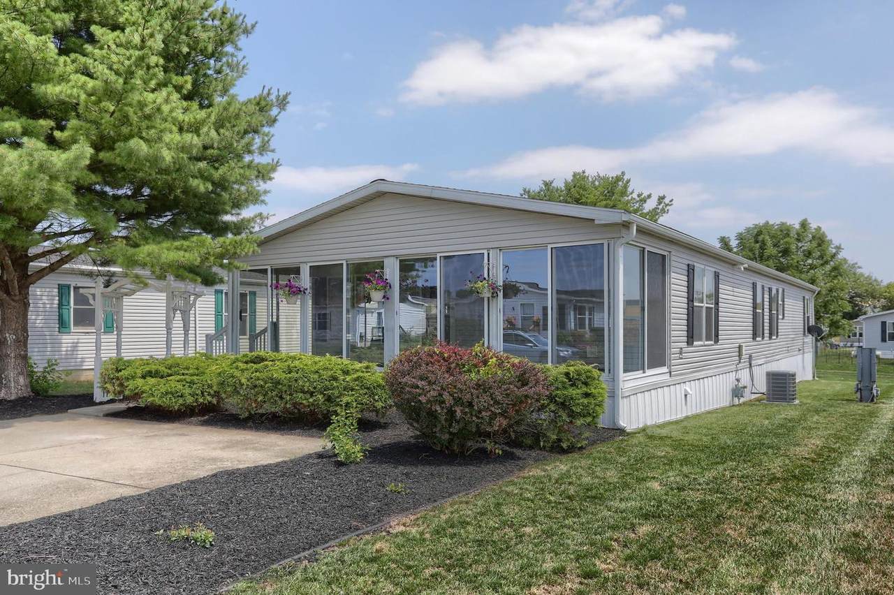 154 Spruce Street - Photo 1